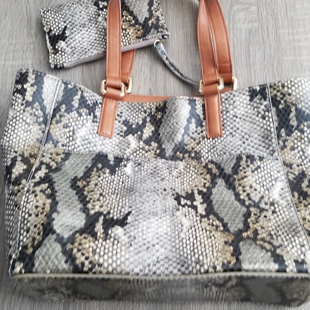 Liz Claiborne Purse